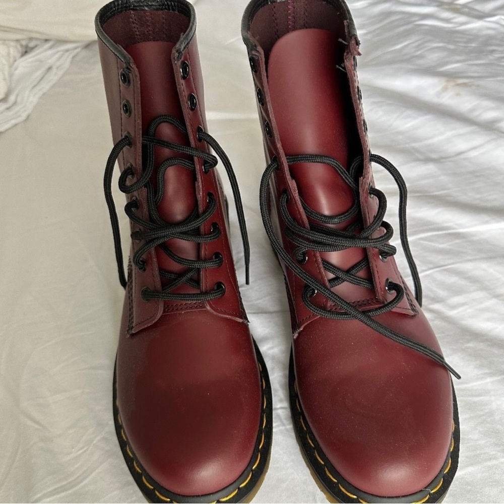 Dr Martens boots size 7 , fits 7.5